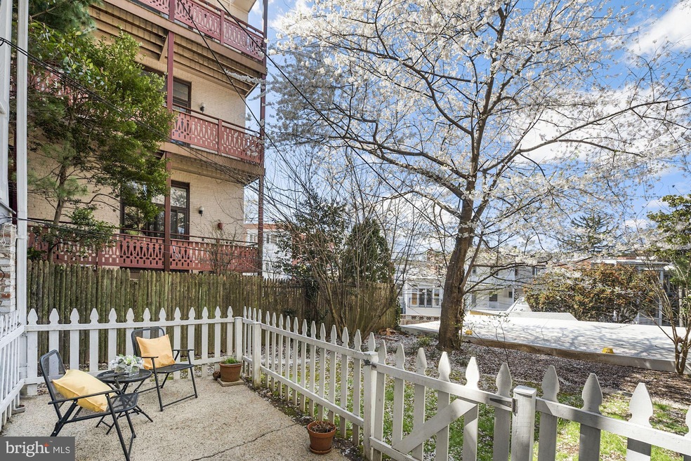 2013 Kalorama Rd NW unit 2, Washington, DC 20009 - photo 1