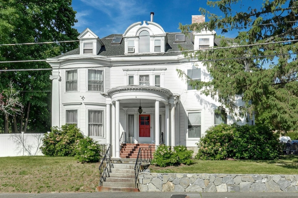 349 Beacon St unit B, Lowell, MA 01850 - photo 1