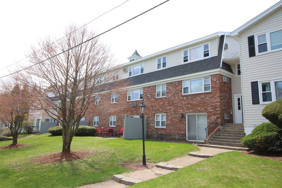 73 E Broadway unit P, Derry, NH 03038 - photo 1