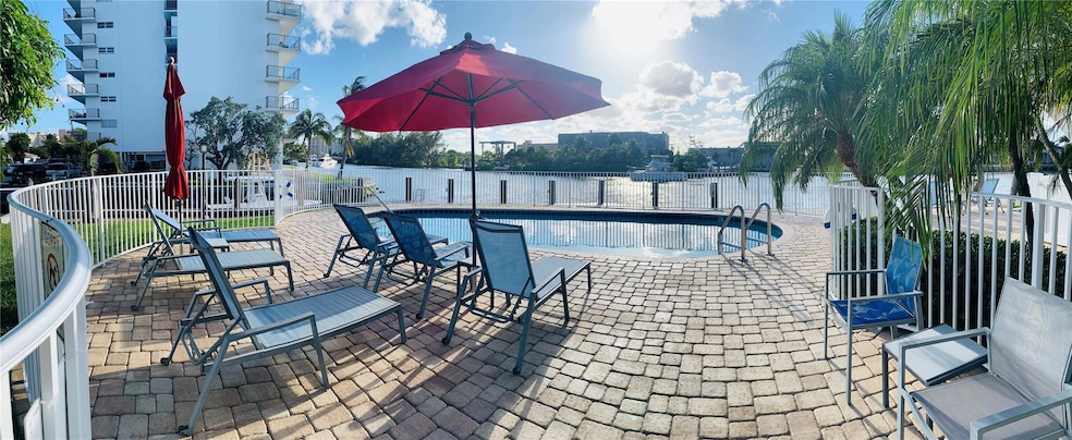 1705 N Riverside Dr unit 2, Pompano Beach, FL 33062 - photo 1