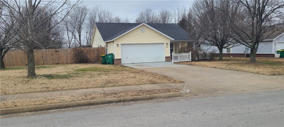 2930 Twin County St, Springdale, AR 72764 - photo 1