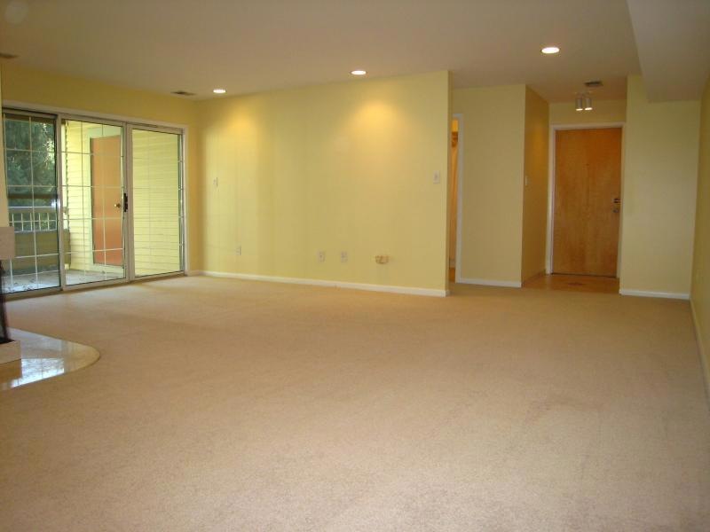 105 Claridge Ct, Princeton, NJ 08540 - photo 1