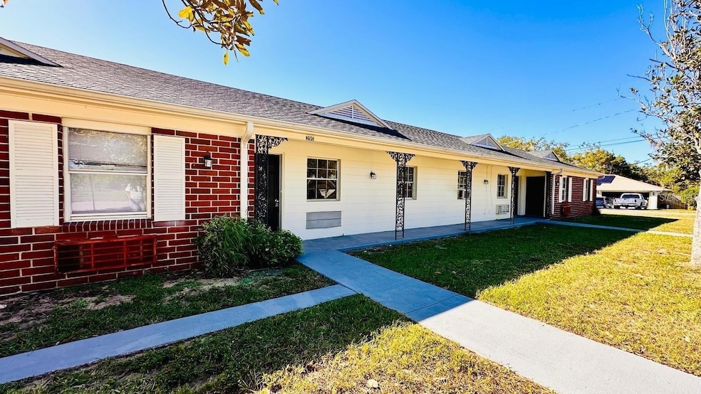 390 W Haines Blvd unit 2, Lake Alfred, FL 33850 - photo 1