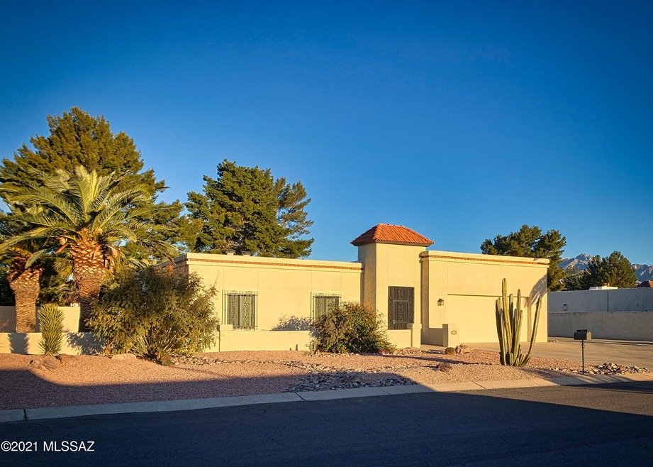 6937 E Paseo Dorado