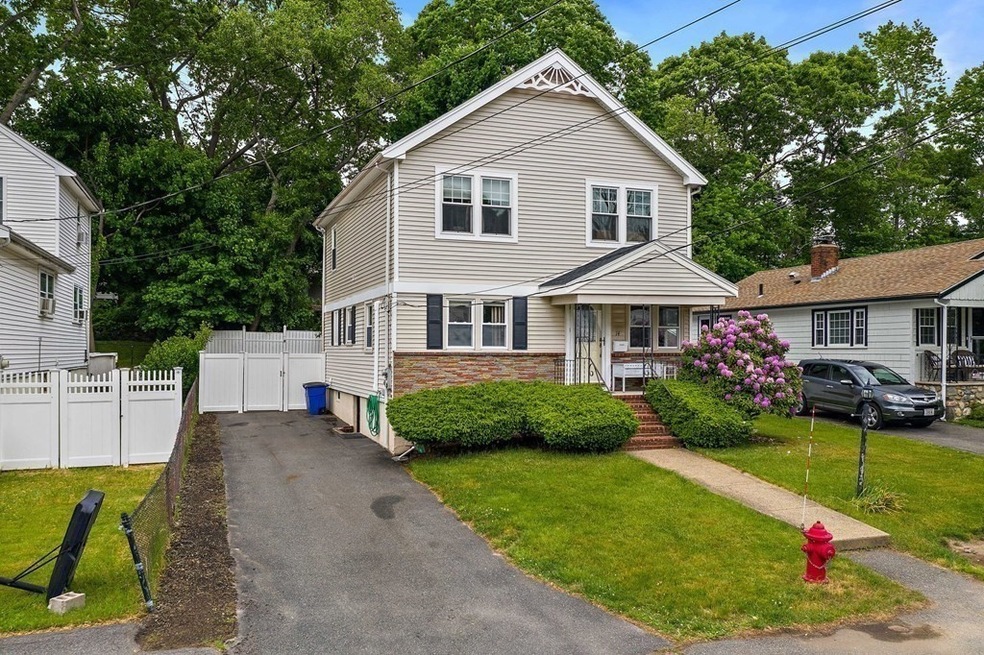 14 Davis St, Saugus, MA 01906 - photo 1
