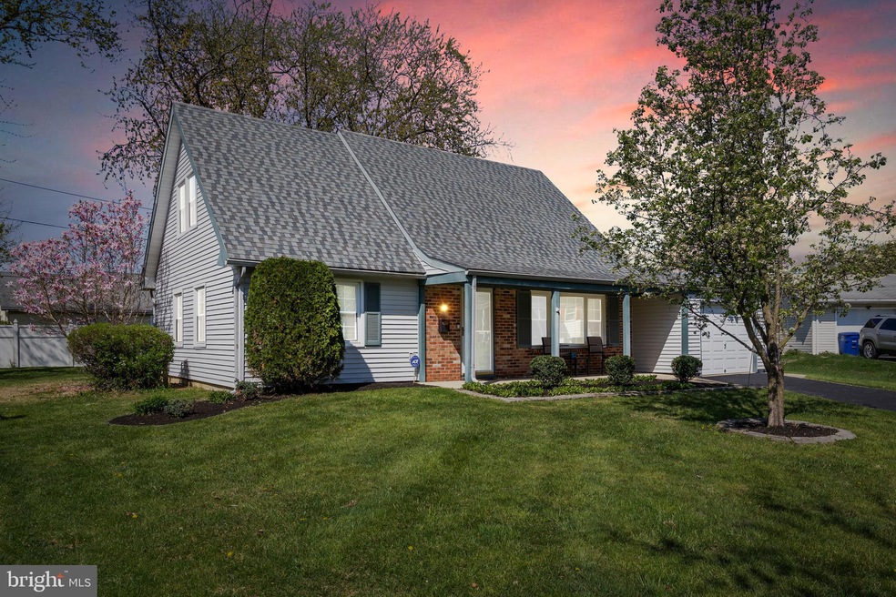 22 Edgely Place, Willingboro, NJ 08046 - photo 1