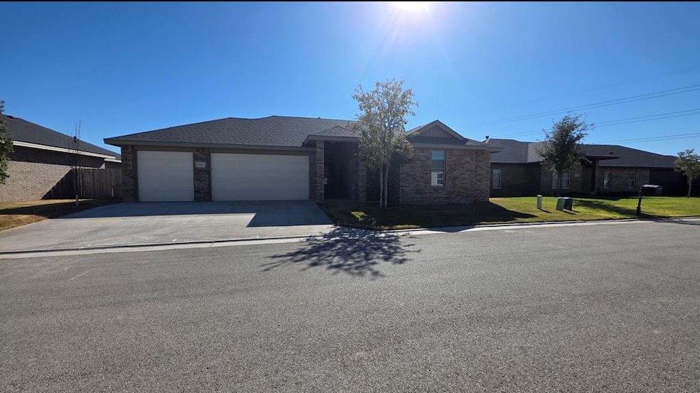 For Rent $2,800/month