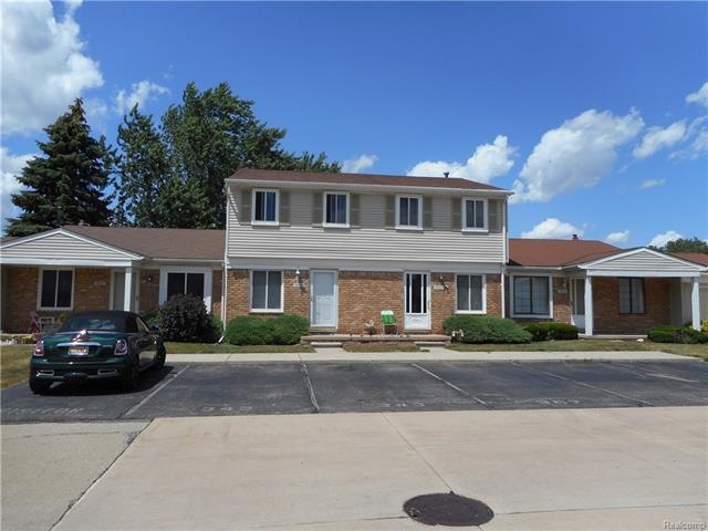 16343 Terrace Dr unit 84, Roseville, MI 48066 - photo 1