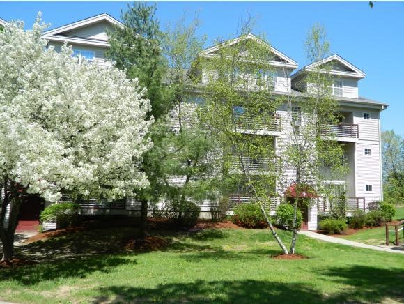 135 Hildred Dr unit 135, Burlington, VT 05401 - photo 1