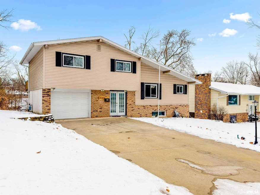 Pending $235,000 • Co-Listing Agent