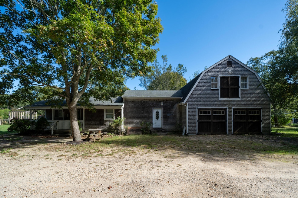 26 Hampson Ave, Oak Bluffs, MA 02557 - photo 1