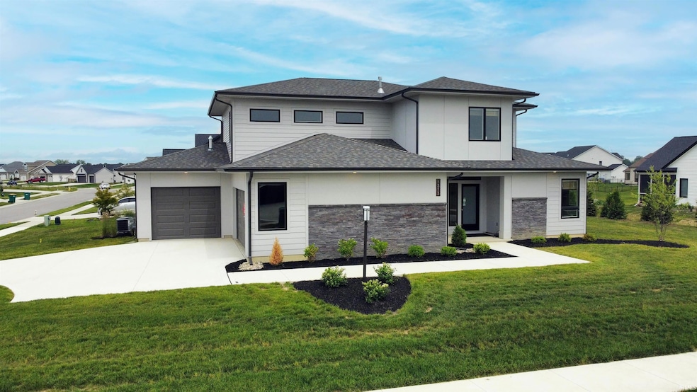 1313 Hager Way, Fort Wayne, IN 46818 - photo 1