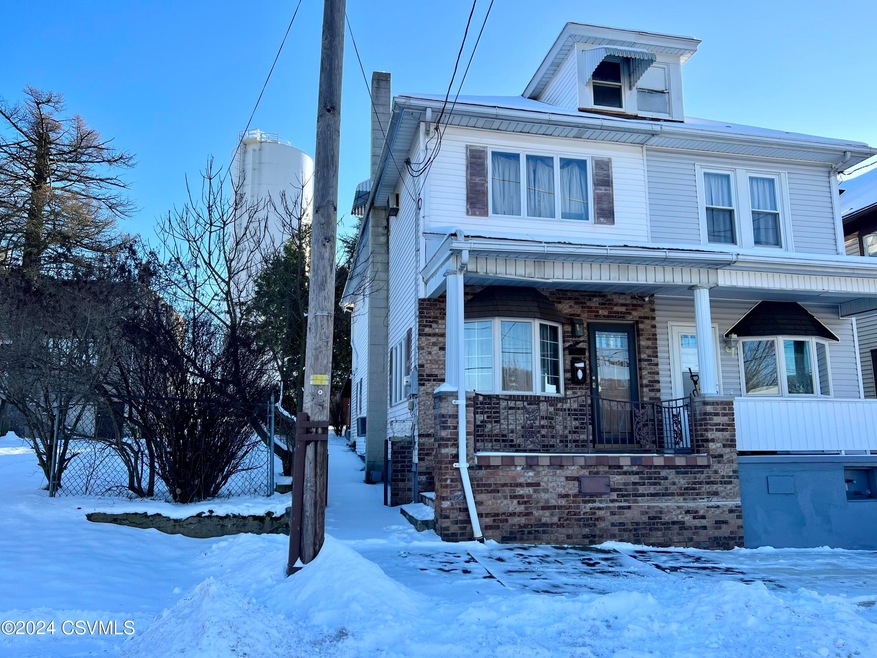 1340 W State St, Coal Township, PA 17866 - photo 1