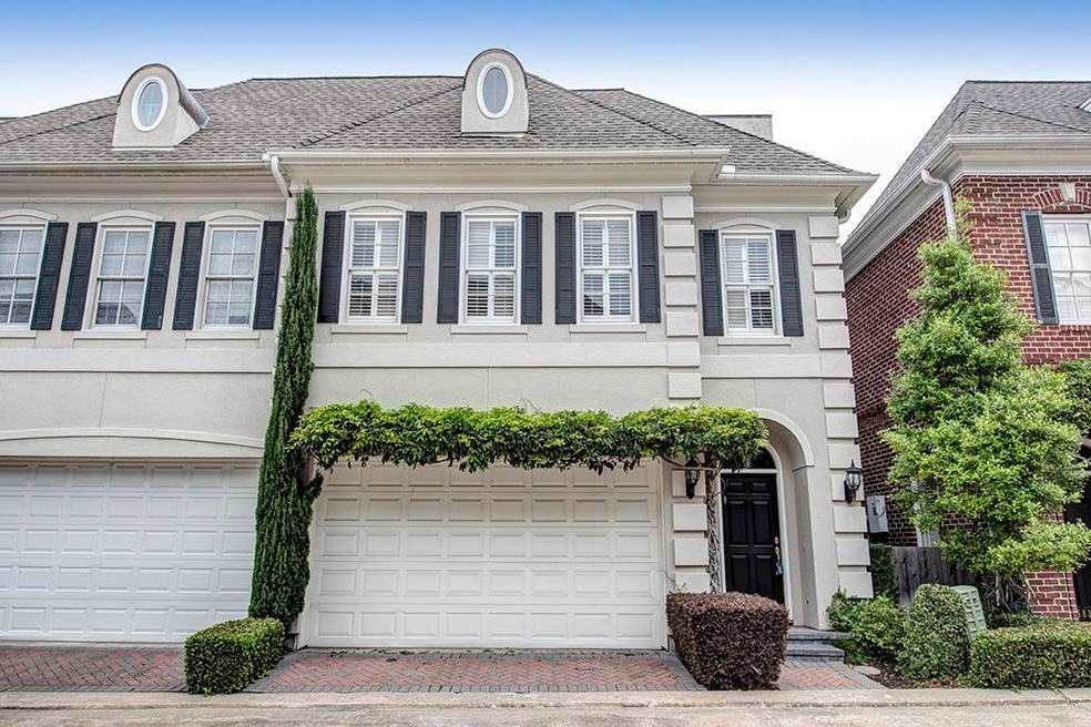 Come into your Fabulous 4 bedroom home,redone beau