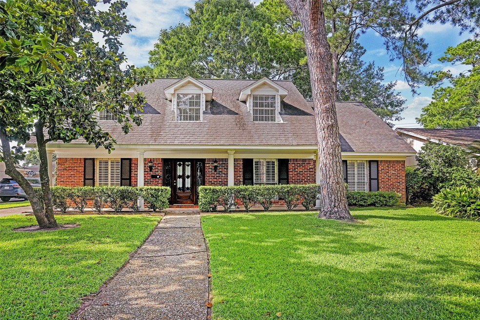 13738 Kingsride Ln, Houston, TX 77079 - photo 1