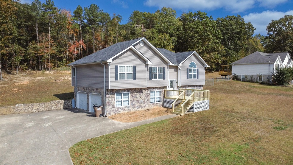 606 Englewood Ln, Tunnel Hill, GA 30755 - photo 1
