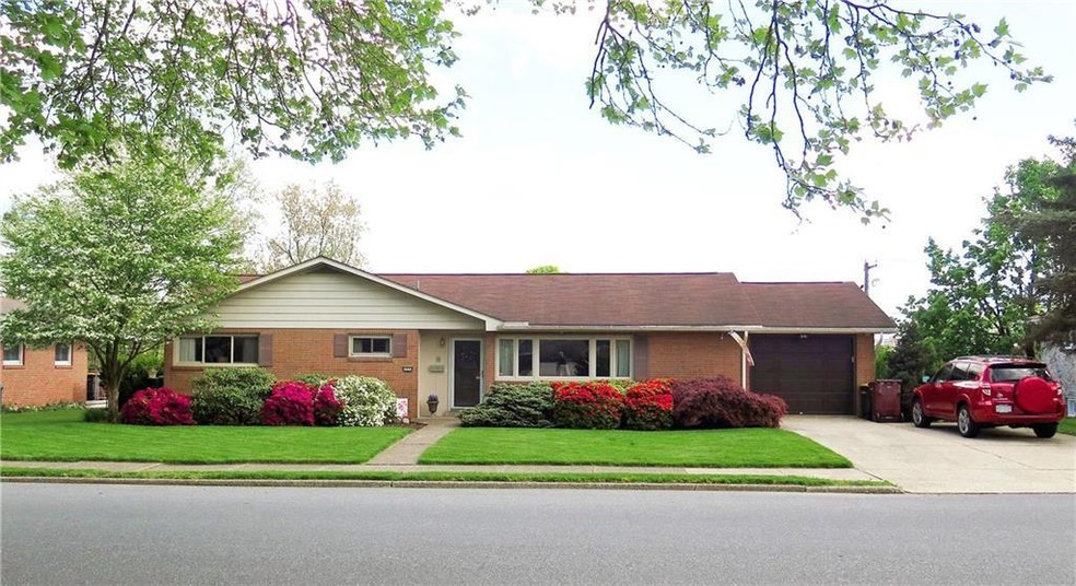 1112 W Highland St, Whitehall, PA 18052 - photo 1