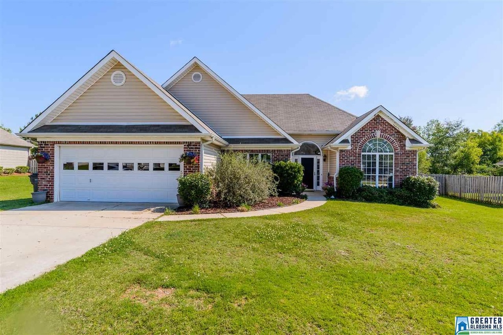 612 Camden Cove Ln, Calera, AL 35040 - photo 1