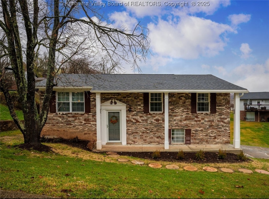 5208 Bethany Dr, Charleston, WV 25313 - photo 1