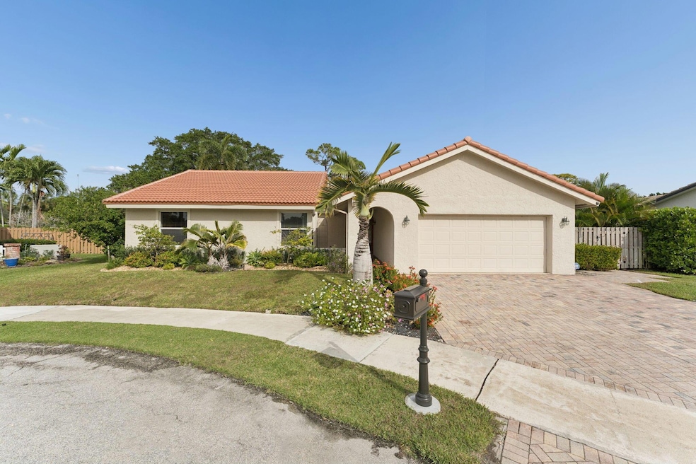 2415 NW 31st St, Boca Raton, FL 33431 - photo 1