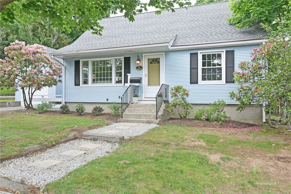11 Bellevue Dr, Cranston, RI 02920 - photo 1