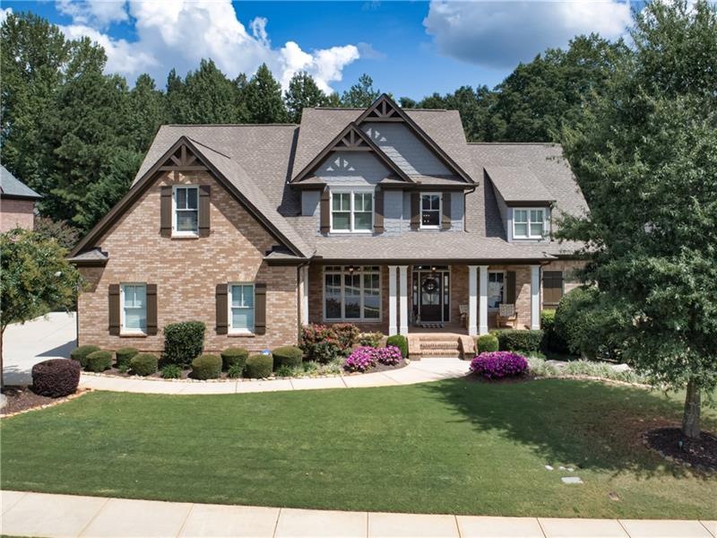 4 sided brick w/cement siding, 3 car garage, metic