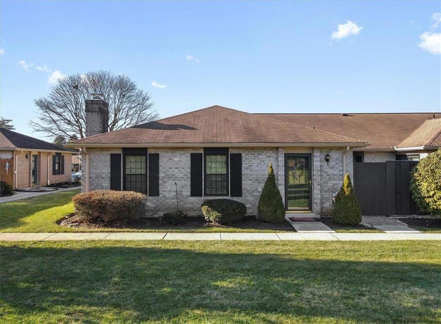 2753 Rolling Green Place, Macungie, PA 18062 - photo 1