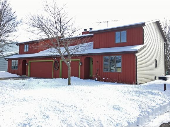 2025 W Jonathon Dr, Appleton, WI 54914 - photo 1