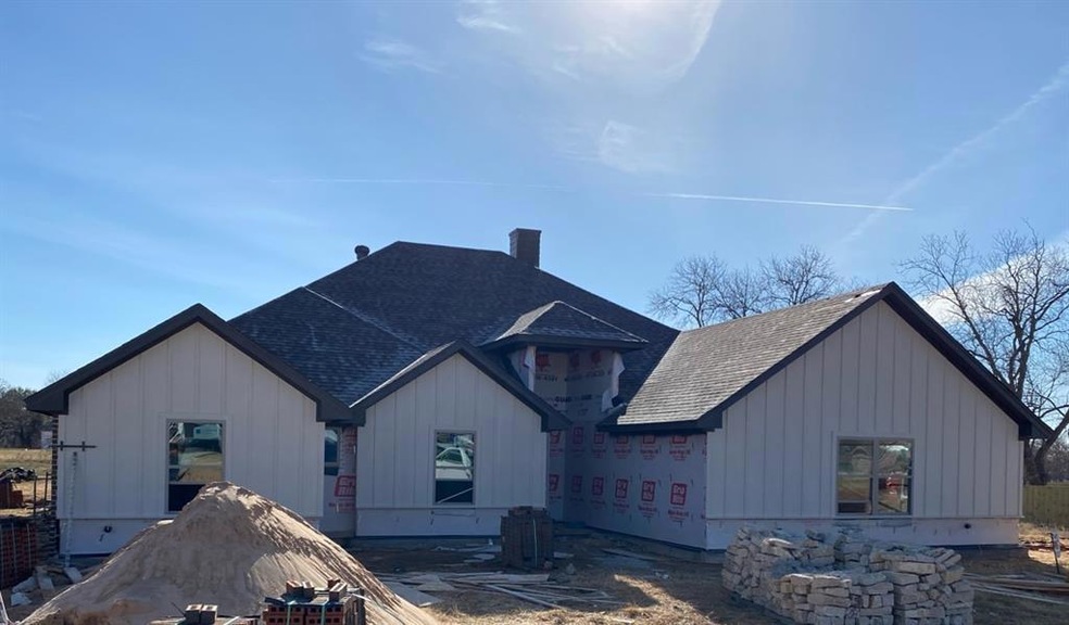 118 Deats Farm Ct, Azle, TX 76020 - photo 1