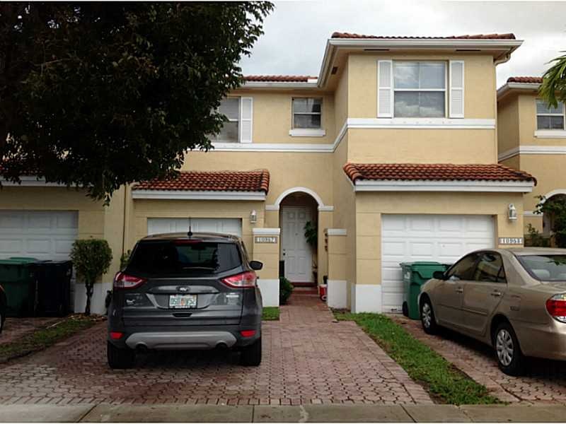 10957 NW 43rd Ln, Doral, FL 33178 - photo 1