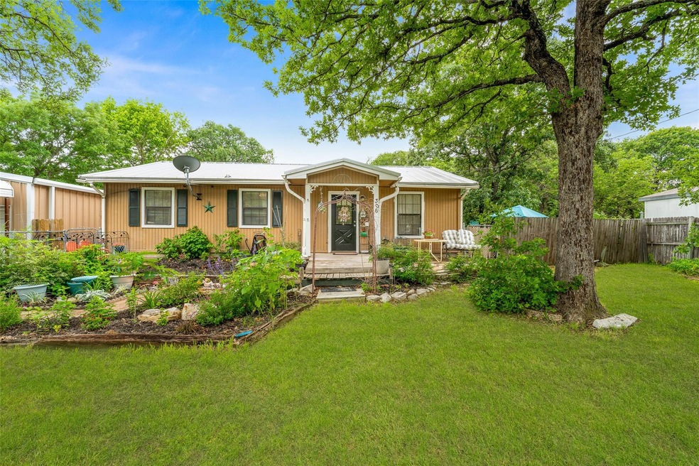 306 East Rd, Granbury, TX 76049 - photo 1