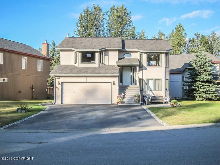 3901 Reflection Dr, Anchorage, AK 99504 - photo 1