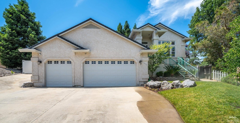 1030 Tulare Ct, Redding, CA 96003 - photo 1
