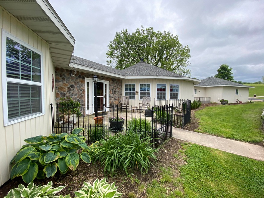 105 S Whipporwill Dr, Nixa, MO 65714 - photo 1