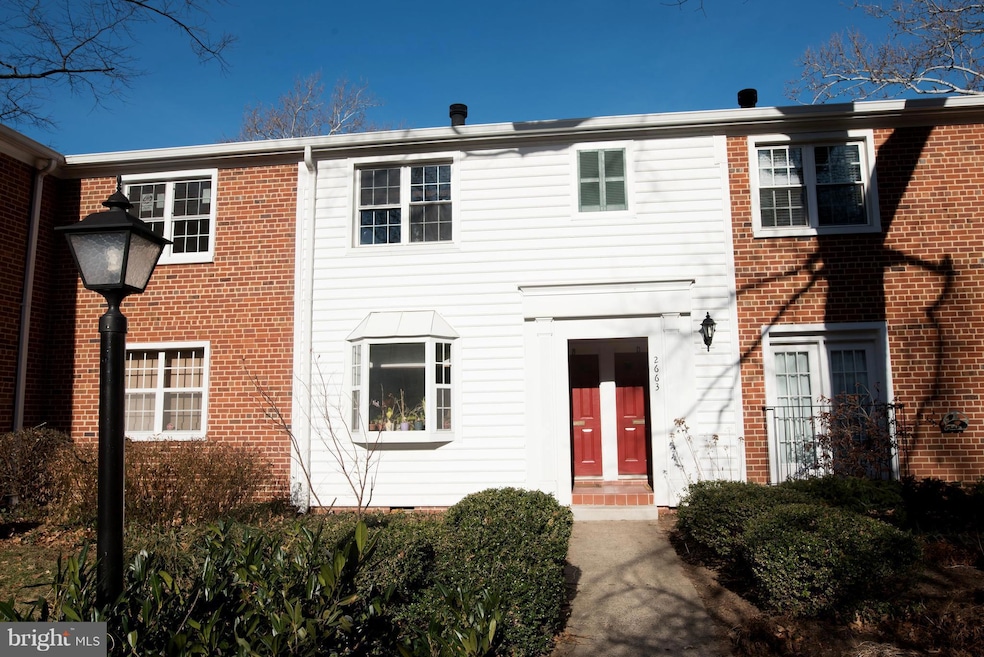 2663 S Walter Reed Dr unit B, Arlington, VA 22206 - photo 1