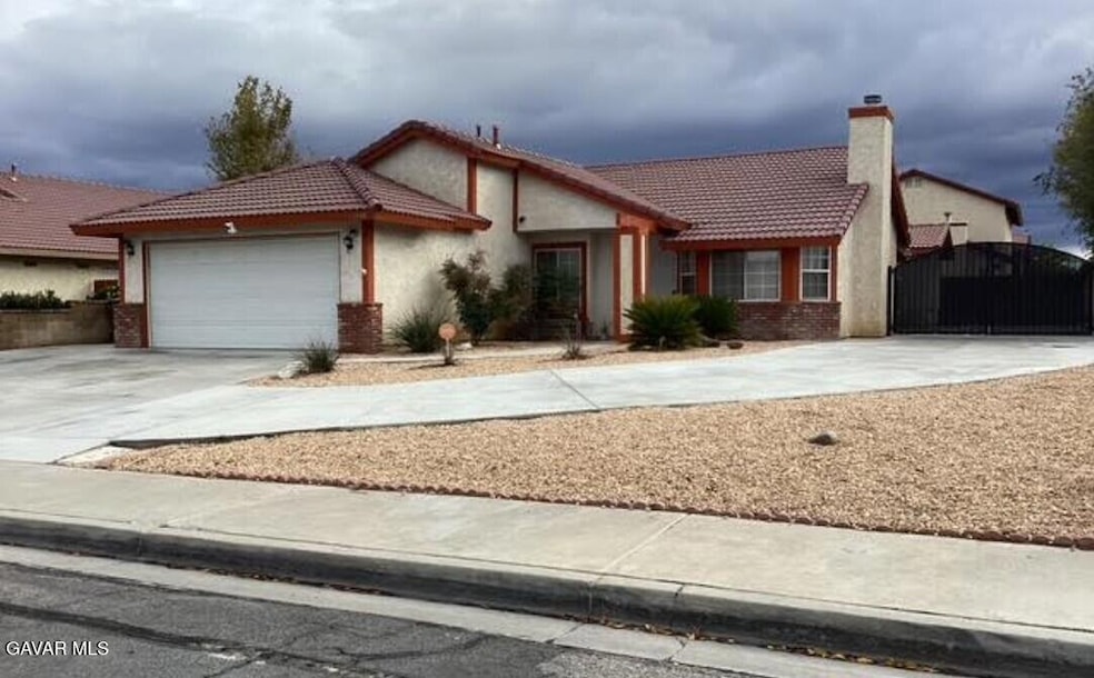 1518 E Avenue J-12, Lancaster, CA 93535 - photo 1