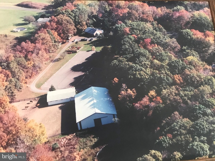 1780 Ziegler Rd, Pennsburg, PA 18073 - photo 1
