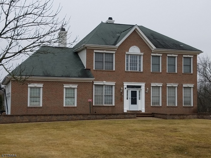 3 Wood Turtle Ct, Franklin Park, NJ 08823 - photo 1