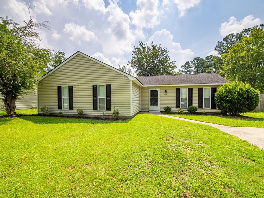 222 Lakewood Dr, Jacksonville, NC 28546 - photo 1