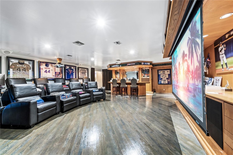 5820 Palm Tree Rd, Plantation, FL 33317 - photo 1