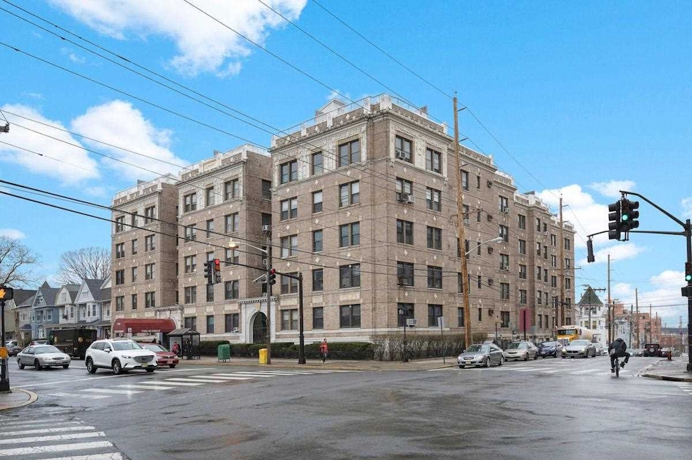 2787 Kennedy Blvd unit 108E, Jersey City, NJ 07306 - photo 1