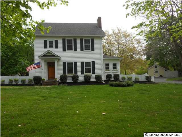 102 Middletown Rd, Holmdel, NJ 07733 - photo 1