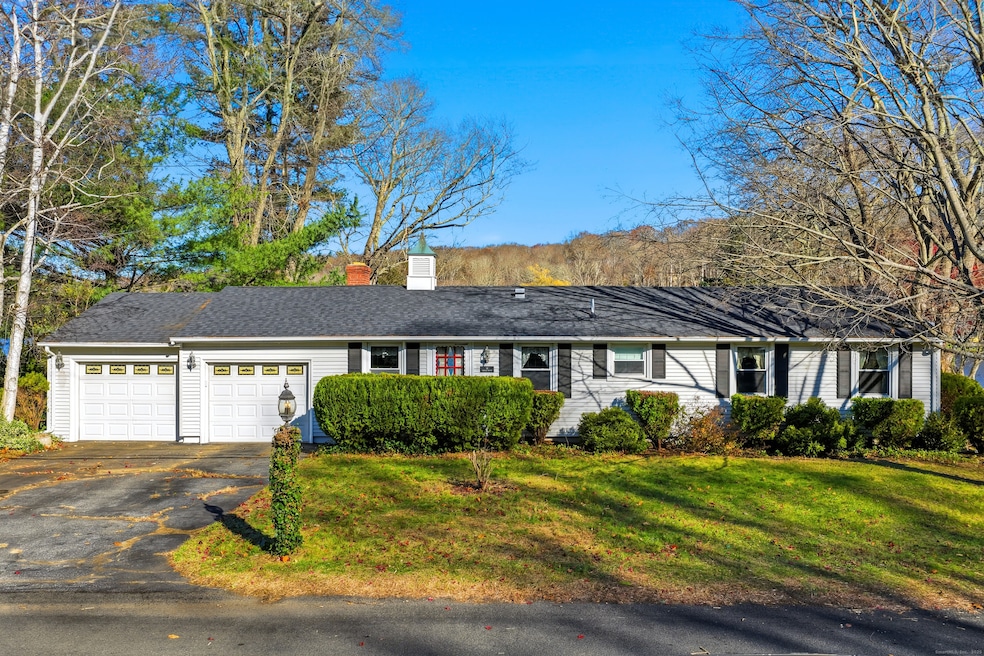 16 Cubles Dr, Niantic, CT 06357 - photo 1