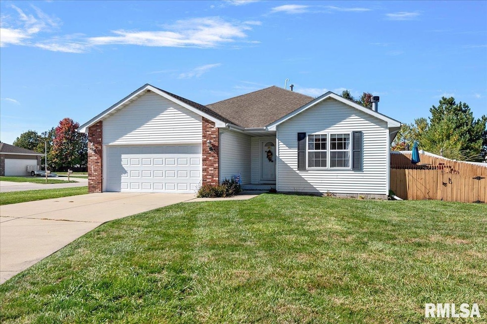 1909 Plover Rd, Springfield, IL 62711 | MLS# RMACA1025479 | Homes.com