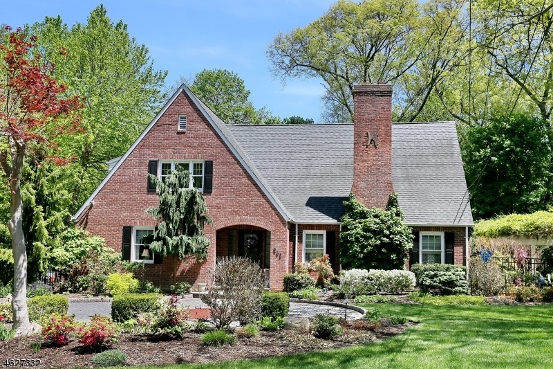 263 Maple St, Haworth, NJ 07641 - photo 1