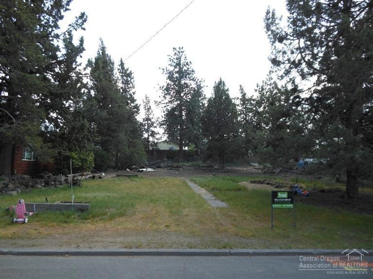 445 NE Dekalb Ave, Bend, OR 97701 - photo 1
