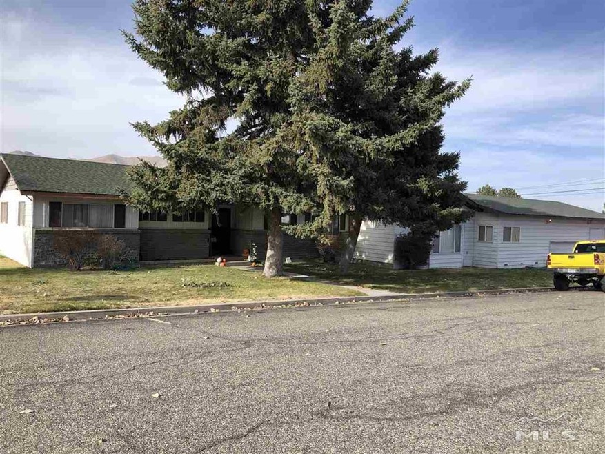 35 Nimitz Ave, Winnemucca, NV 89445 - photo 1