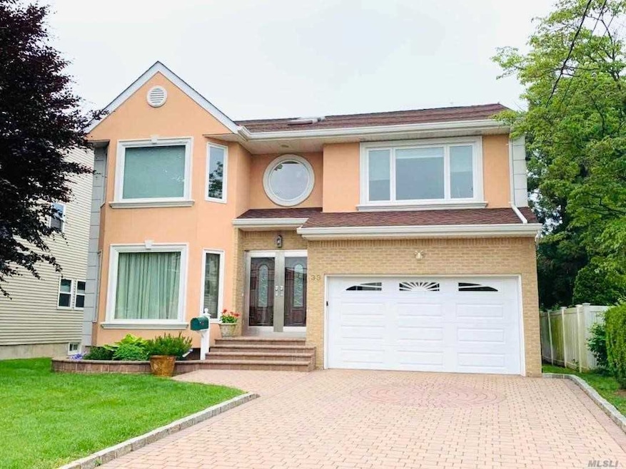 33 7th St, New Hyde Park, NY 11040 - photo 1