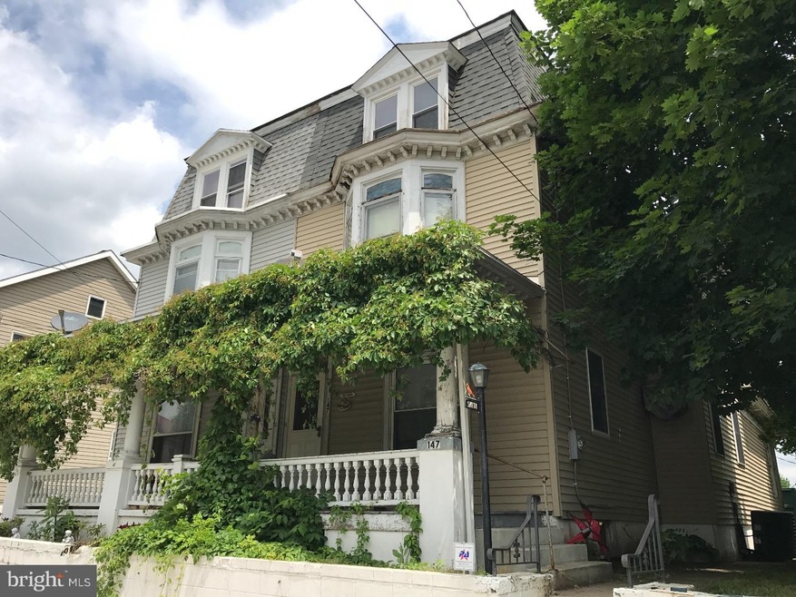 147 E Spring St, Bechtelsville, PA 19505 - photo 1