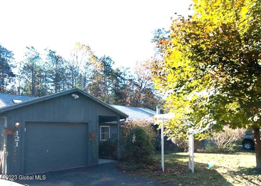121 Arrow Wood Place, Ballston Spa, NY 12020 - photo 1